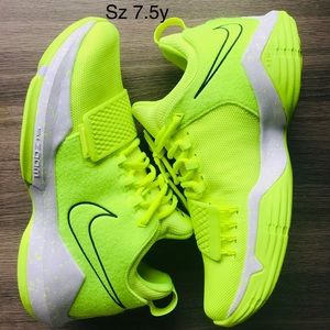 NIKE Paul George 1s - Tennis Ball colorway